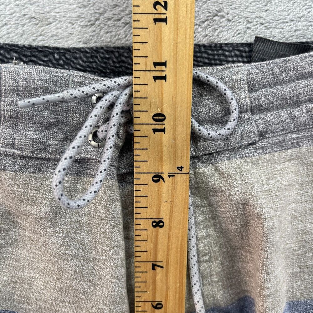 Vissla Mocha Sofa Surfer Board Shorts Mens Medium Gray Blue Striped Swimwear - Picture 9 of 11
